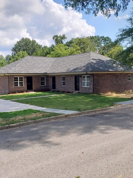 110 Cleveland Ave SW, Cullman, AL 35055
