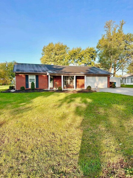 1312 Kenwood Dr, Bluffton, IN 46714