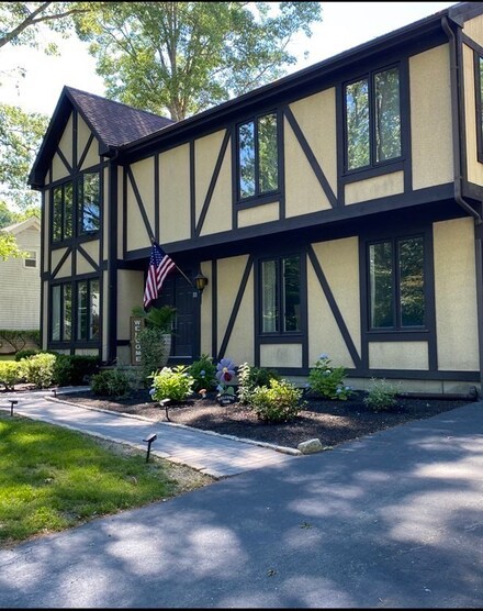 53 Alice St, North Dartmouth, MA 02747