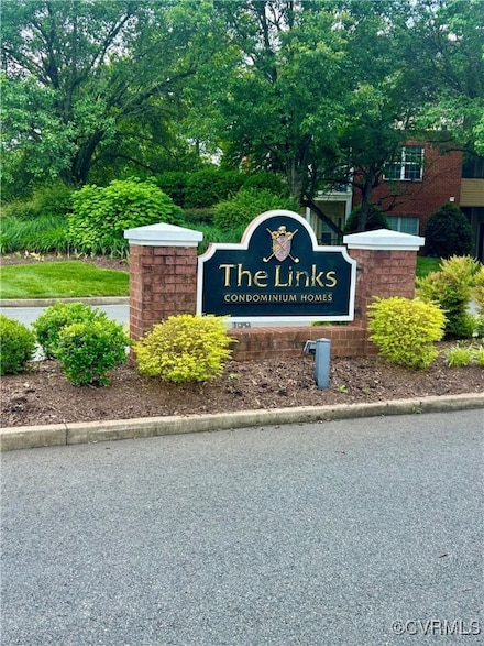 820 Brassie Ln Unit B, Glen Allen, VA 23059