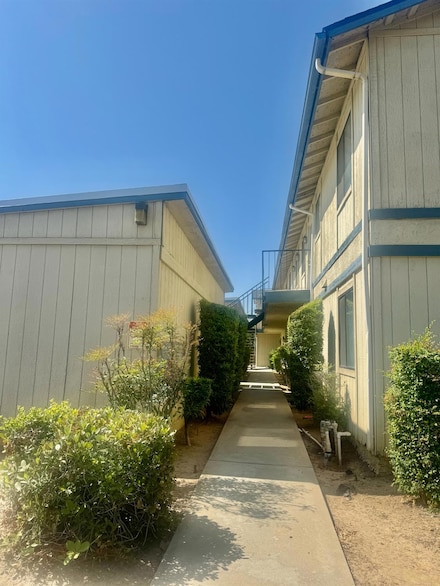 4303 N Emerson Ave, Fresno, CA 93705