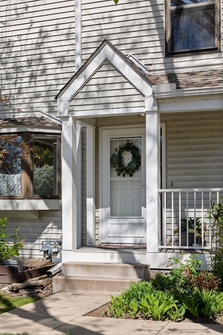 223 2nd St NE, Minneapolis, MN 55413