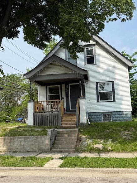 2667 N 36th St, Milwaukee, WI 53210