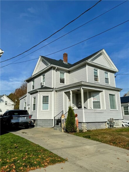 42 Crandall St, Providence, RI 02908