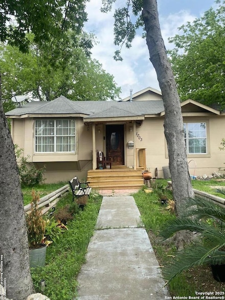 1003 W Wildwood Dr, San Antonio, TX 78201