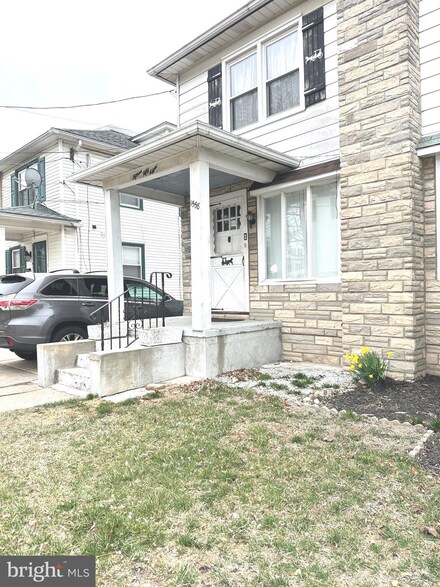 1558 Virginia Ave, Folcroft, PA 19032