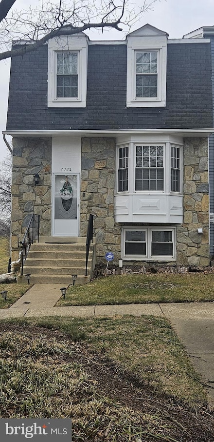 7332 Morrison Dr, Greenbelt, MD 20770