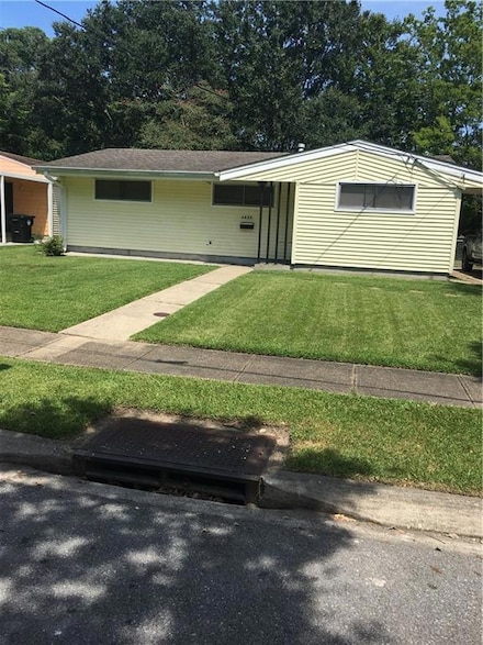 4439 Lancelot Dr, New Orleans, LA 70127