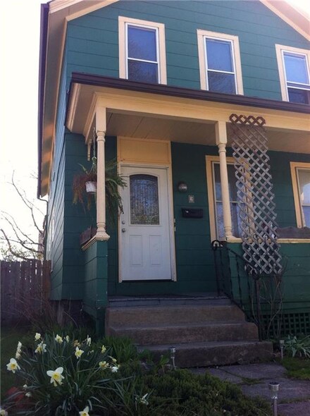 2 Fairmount St, Rochester, NY 14607