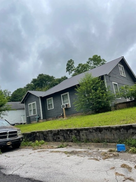 220 Lafayette Ave, Lawrenceburg, TN 38464