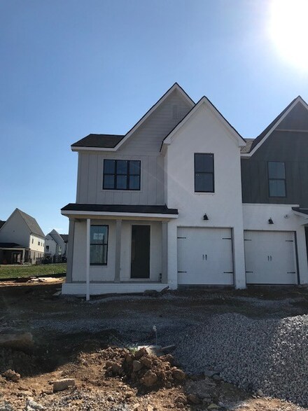 3045 Inman Dr, Thompson's Station, TN 37179