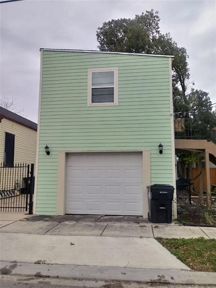 1030 Gordon St, New Orleans, LA 70117