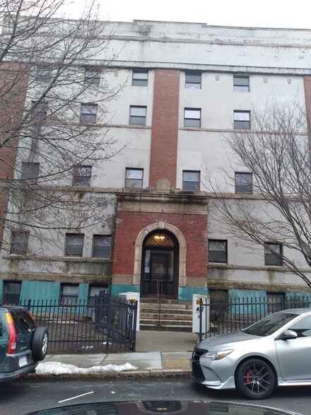 260 Fountain St Unit E2, Fall River, MA 02721