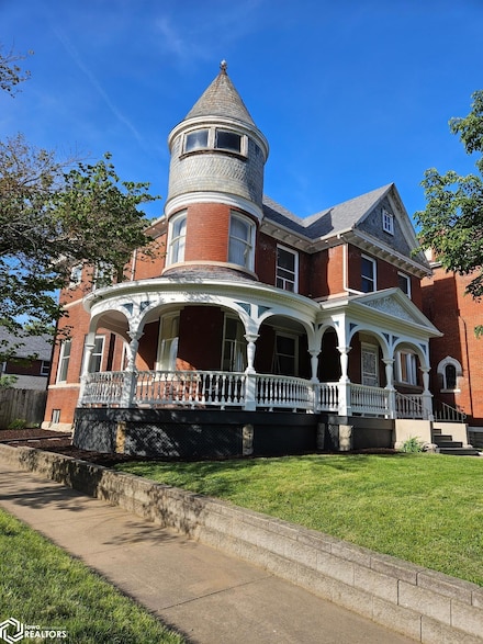 833 Avenue E, Fort Madison, IA 52627