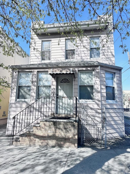 71-50 73rd Place, Flushing, NY 11385