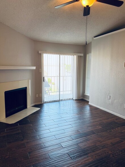 3770 Lovers Wood Ln Unit 1008, Houston, TX 77014