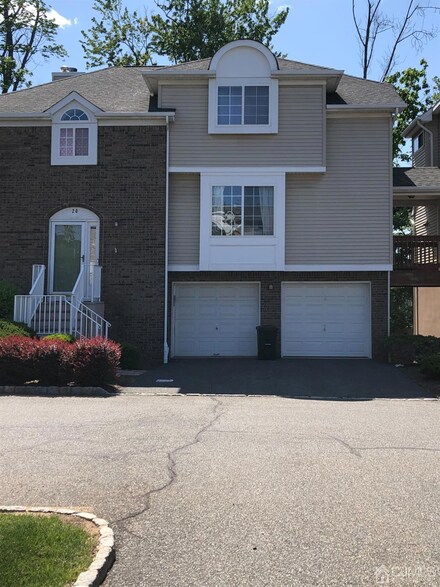 20 Whispering Way W Unit 20, Berkeley Heights, NJ 07922