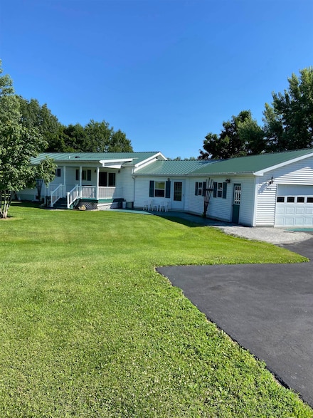 296 N Racquette River Rd, Massena, NY 13662