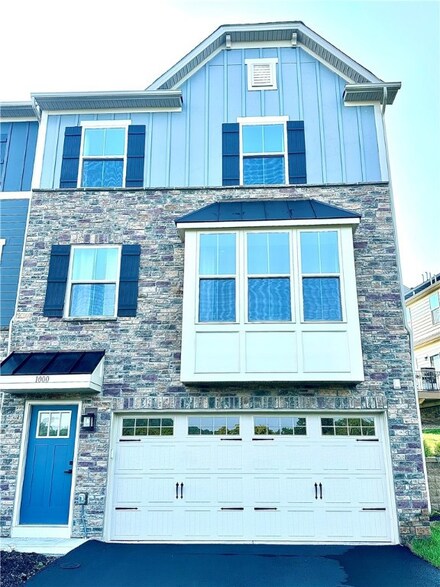 1000 Spinosa Ln, Penn Township, PA 15644