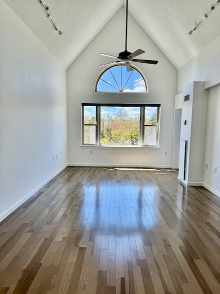 155 George Washington Blvd Unit 707, Hull, MA 02045