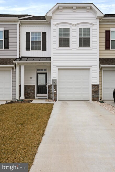 13 Billau Place, Bunker Hill, WV 25413