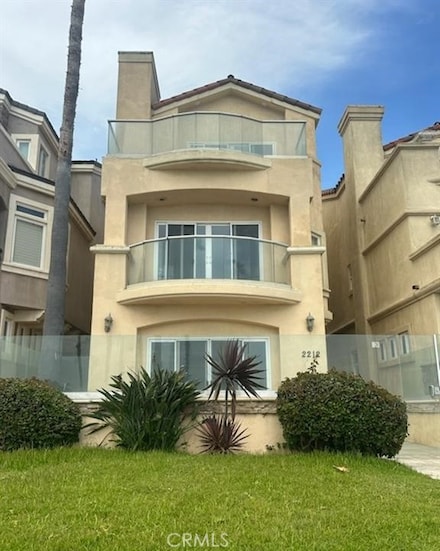 2212 Pacific Coast Hwy, Huntington Beach, CA 92648