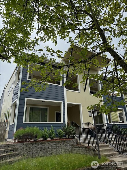 709 S J St, Tacoma, WA 98405