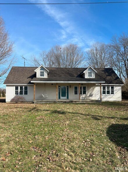 414 S 1st St, Lewisville, IN 47352