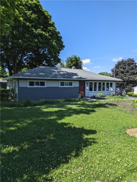 112 Greenhurst St, Geneva, NY 14456