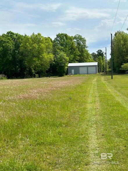 48250 Chastang Lake Rd, Bay Minette, AL 36507