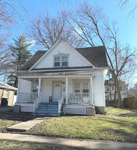 310 N James St, Champaign, IL 61821