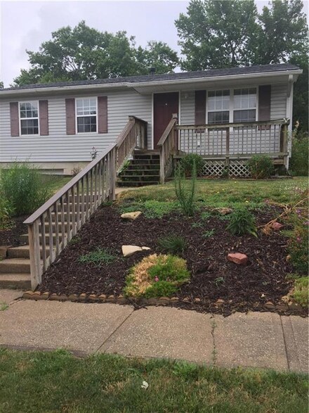 2601 Cypress Ave, Saint Joseph, MO 64503