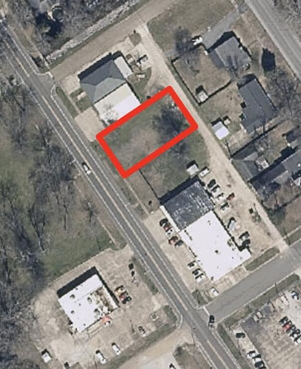 405 S Main St, Amory, MS 38821