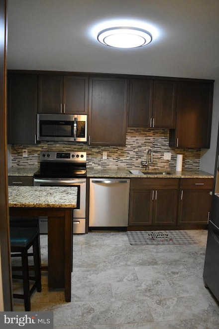 4434 Holly Ave, Fairfax, VA 22030