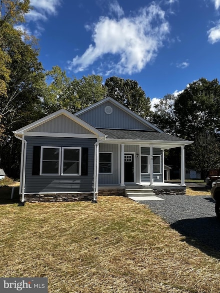 38 Meadow View Ln, Colonial Beach, VA 22443