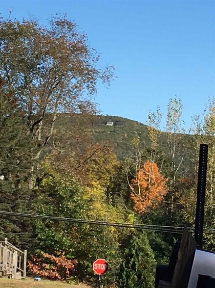 143 Peppercorn Rd, Ashland, NH 03217