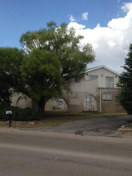 426 W Roosevelt Ave, Grants, NM 87020