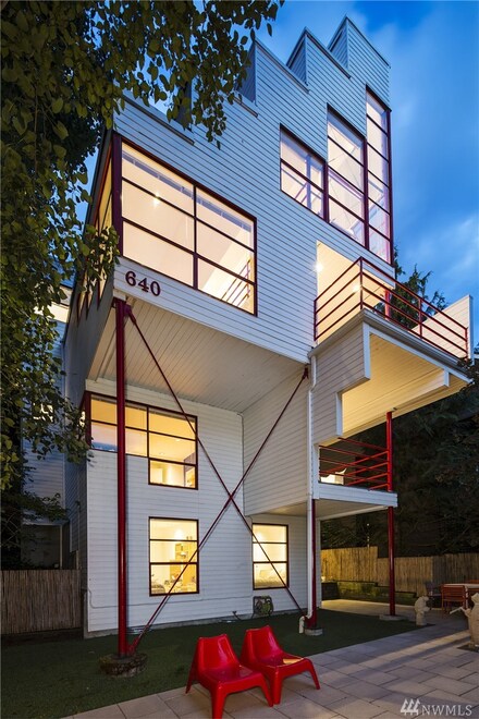640 32nd Ave E, Seattle, WA 98112