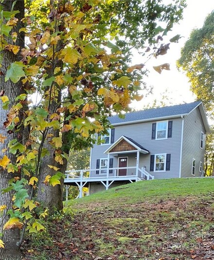 556 Old Nc 20 Hwy Unit & Barn, Alexander, NC 28701