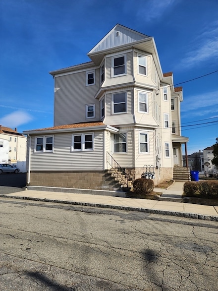 146 Middlesex St Unit 2, Fall River, MA 02723