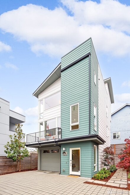 2122 S Massachusetts St, Seattle, WA 98144
