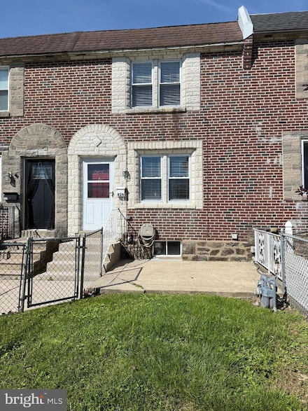 426 S Church St, Clifton Heights, PA 19018