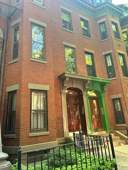 10 Wellington St Unit 3R, Boston, MA 02118