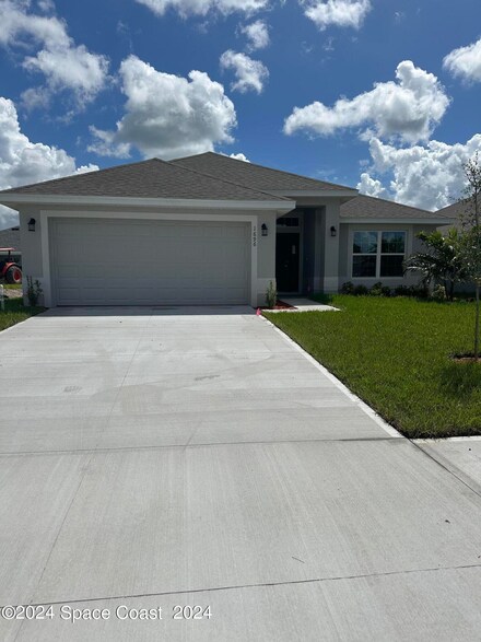 2602 Carrick St, Palm Bay, FL 32907