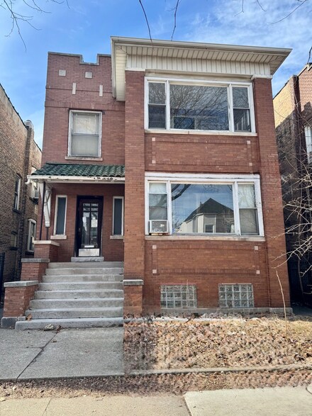 7116 S King Dr, Chicago, IL 60619