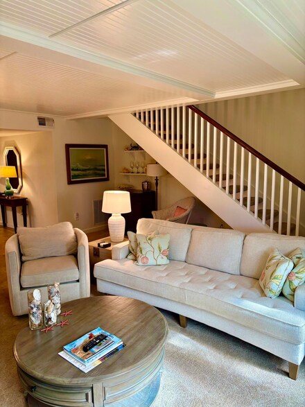 5 Seagrove Ln Unit D, Isle of Palms, SC 29451