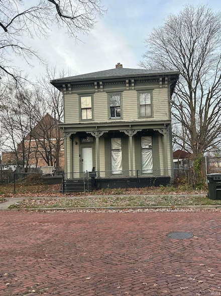 121 Studebaker St, South Bend, IN 46628