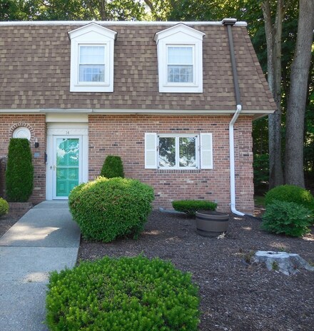 39 W Summit St Unit 14, South Hadley, MA 01075