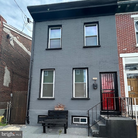 4553 Worth St, Philadelphia, PA 19124