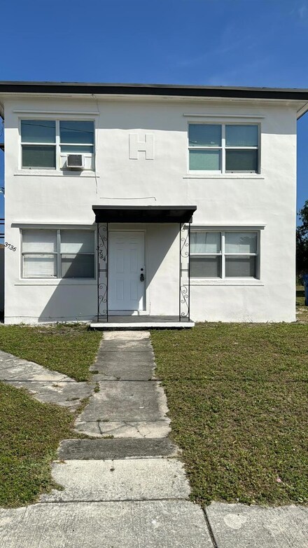 3734 Avenue S, Riviera Beach, FL 33404